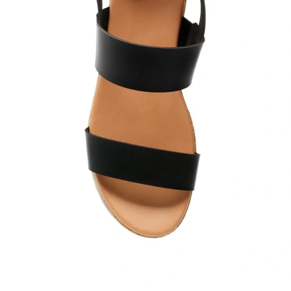 Time and Tru Platform sandals Shoe Size: 9 Shoe Closure: Buckle, Slingback